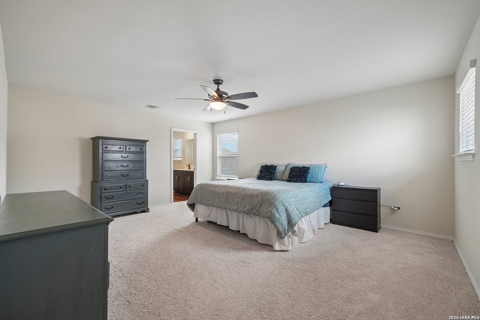 4037 SUN MEADOW LN, Seguin, TX 78155