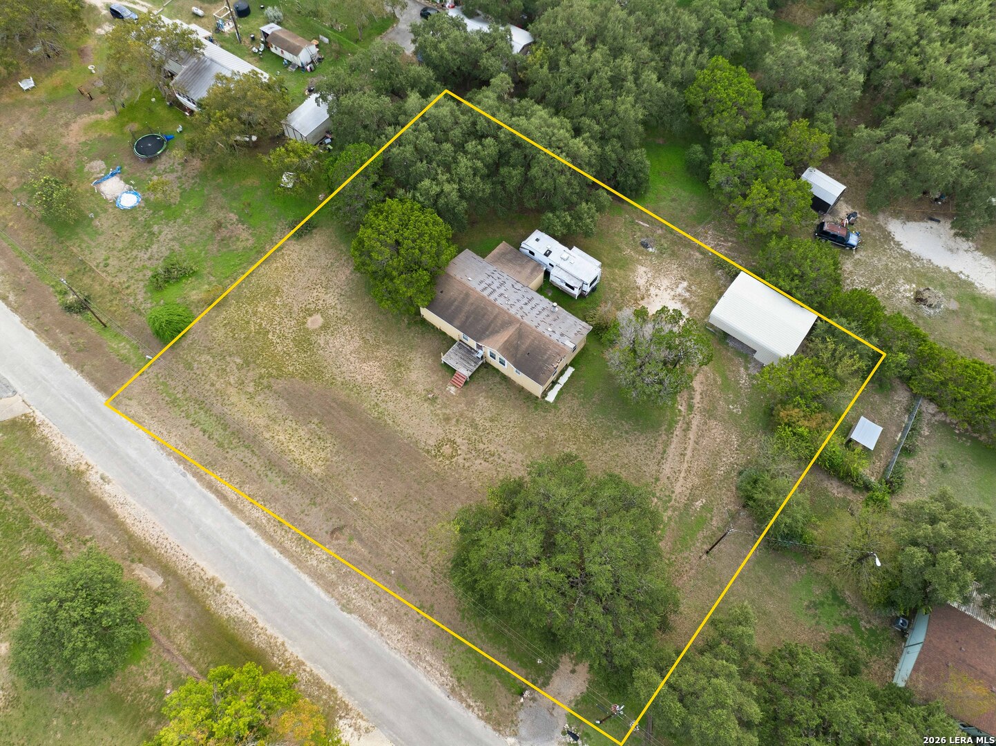 107 OAK MEADOW LN, Lakehills, TX 78063