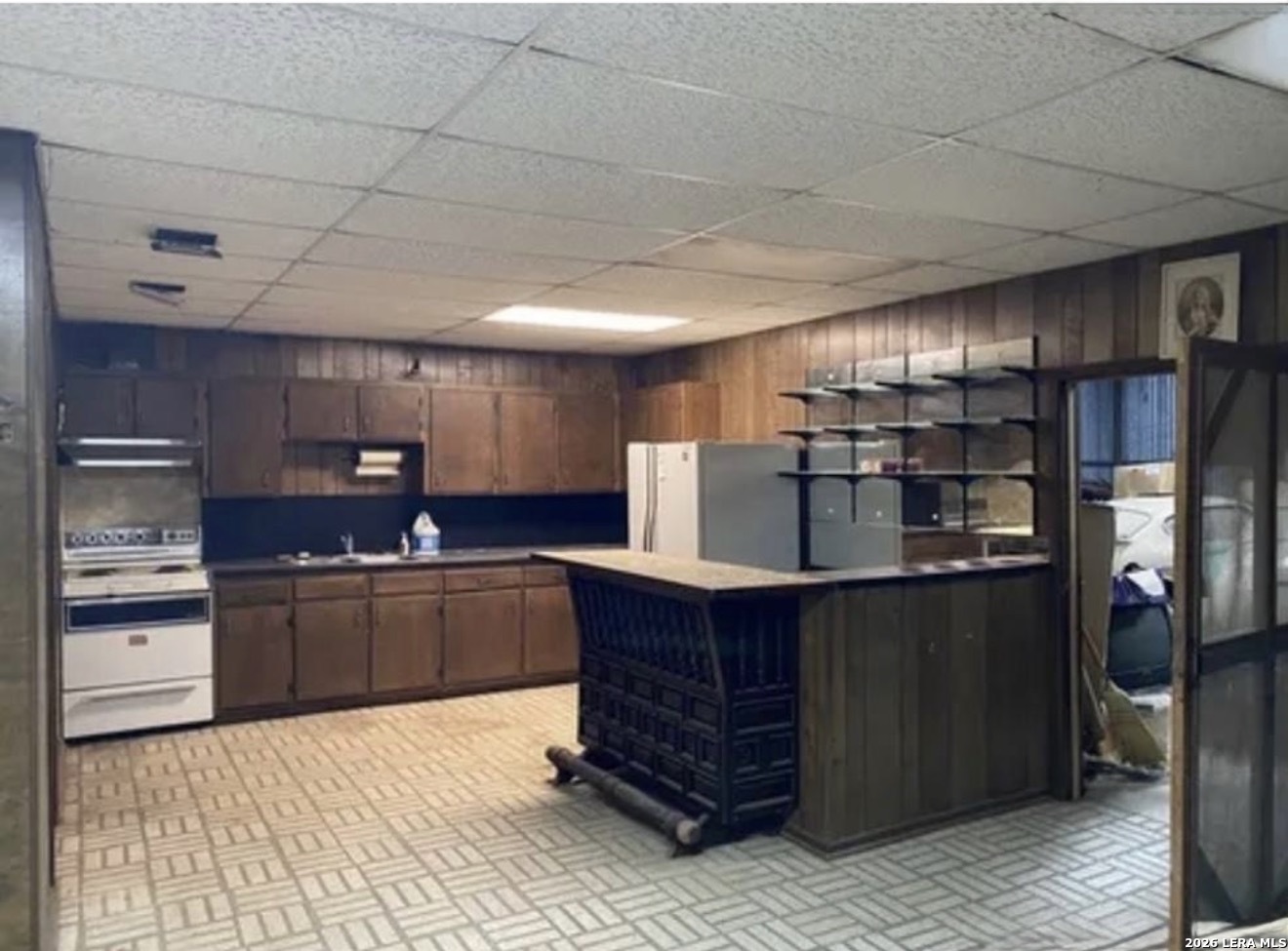 472 TERRACE HILL LN, Floresville, TX 78114