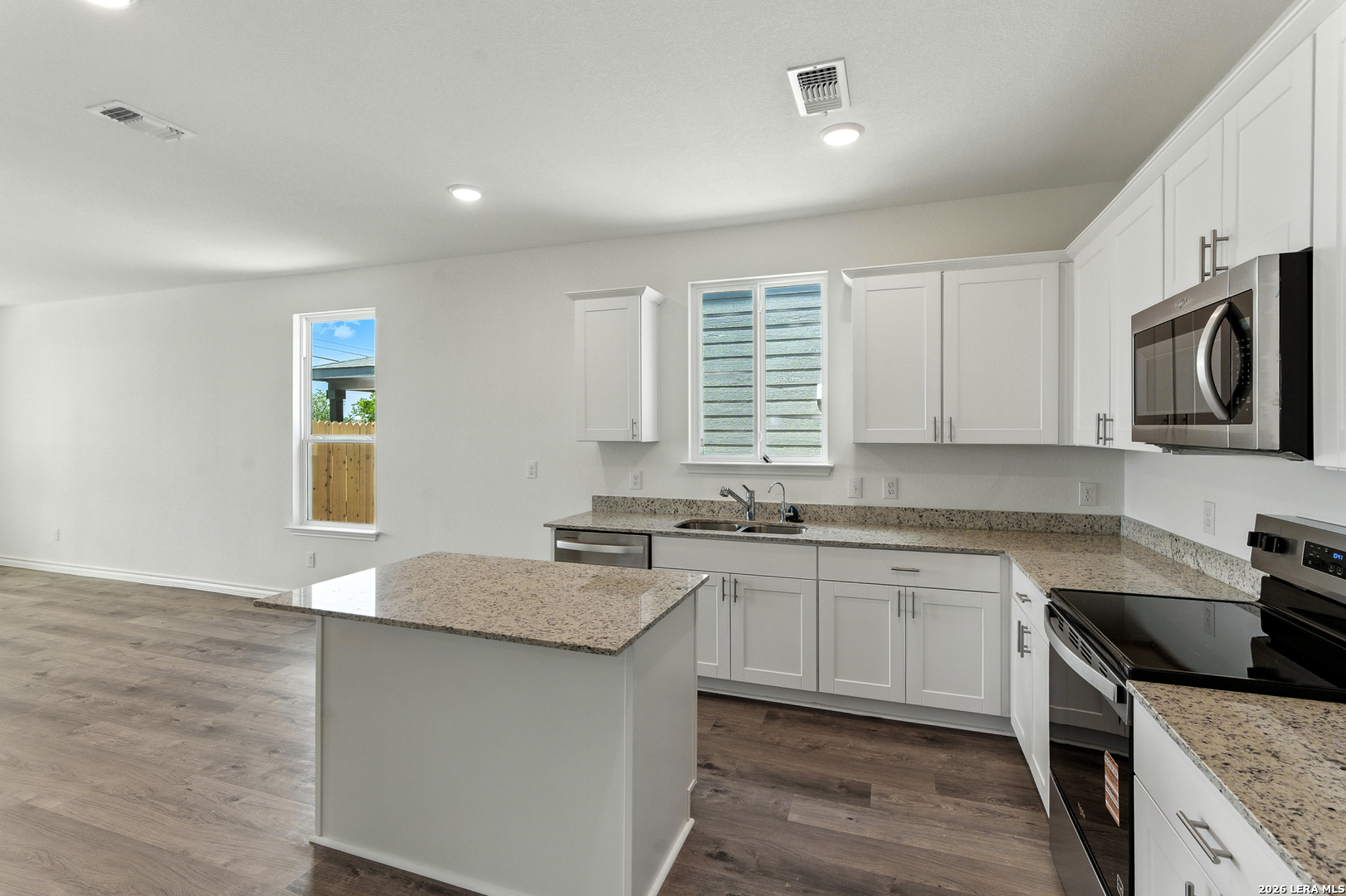1106 WARBLER PASS, Marion, TX 78124