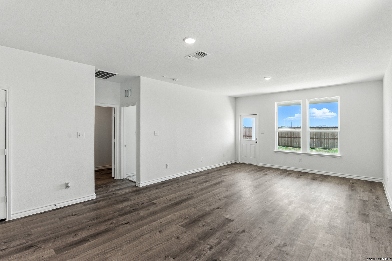 1106 WARBLER PASS, Marion, TX 78124