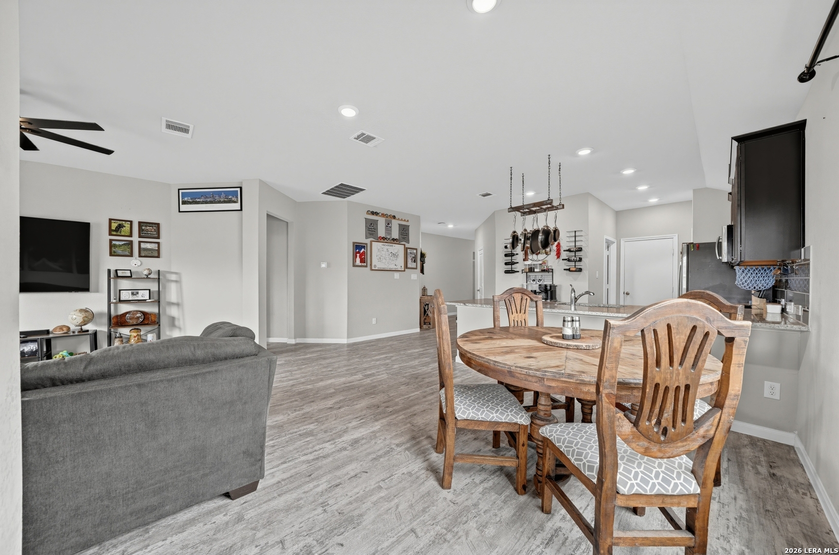 210 Hanover Pl, Cibolo, TX 78108