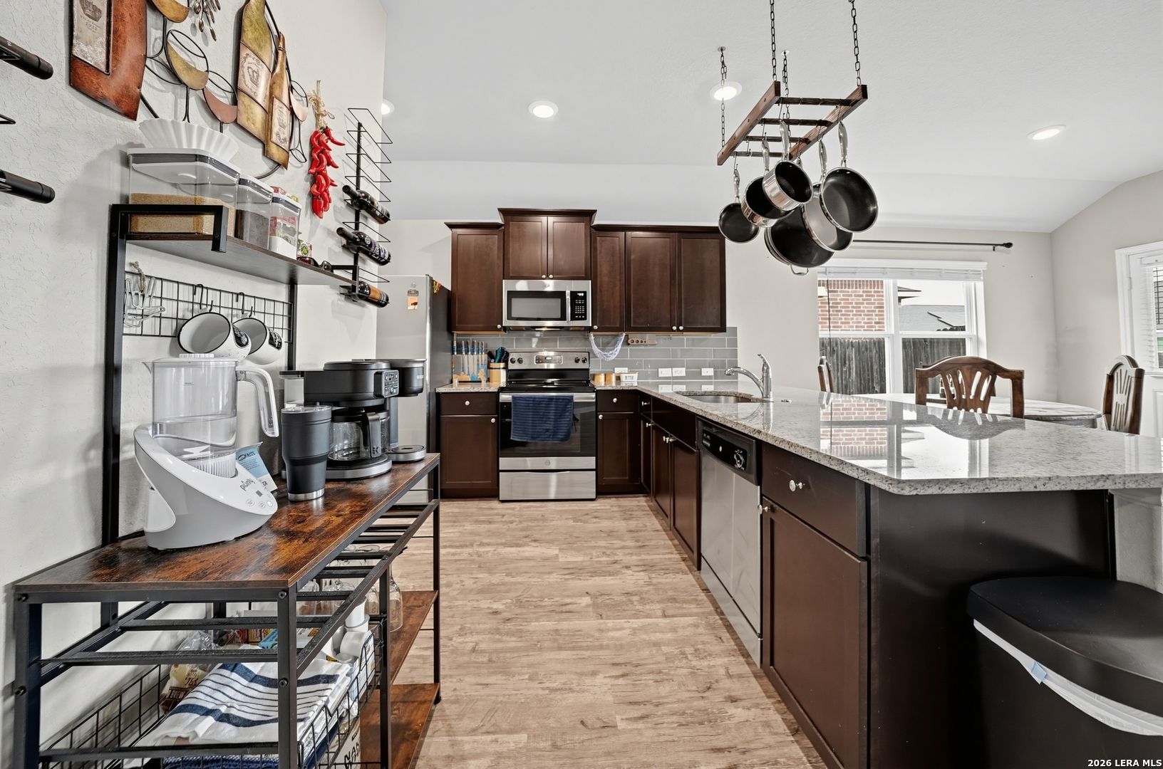 210 Hanover Pl, Cibolo, TX 78108
