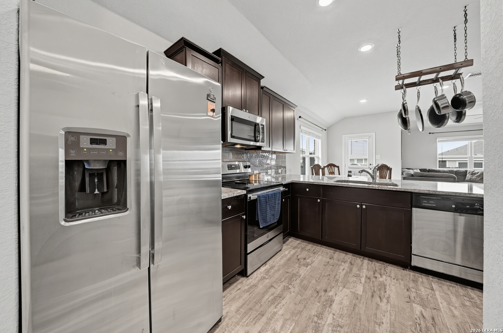 210 Hanover Pl, Cibolo, TX 78108