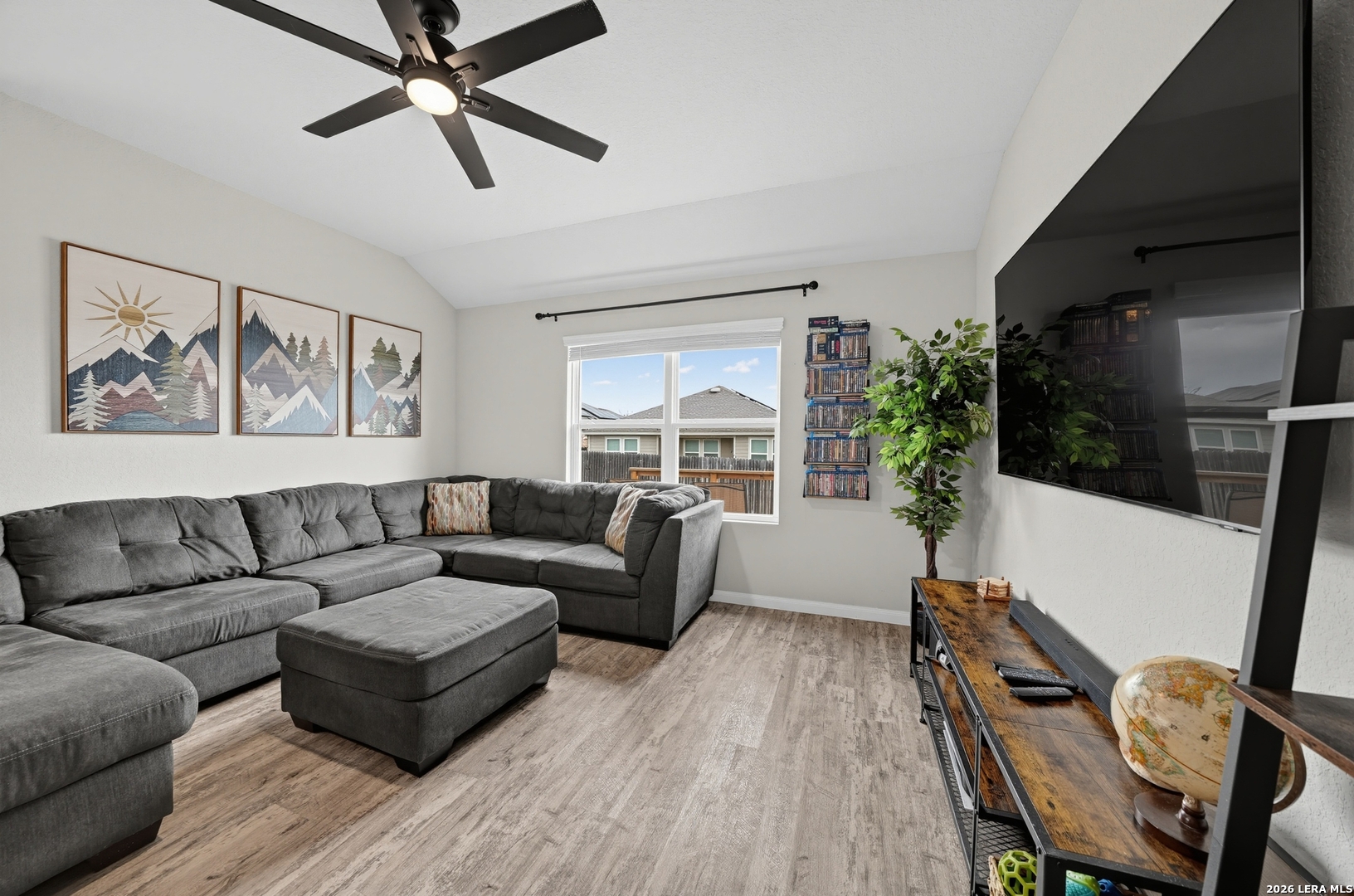210 Hanover Pl, Cibolo, TX 78108