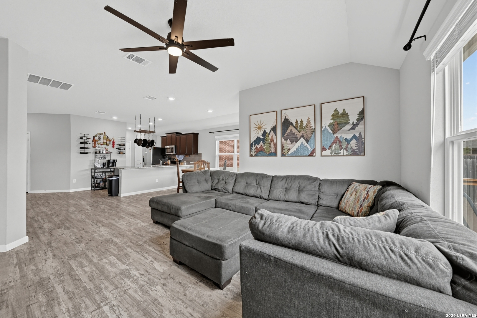 210 Hanover Pl, Cibolo, TX 78108