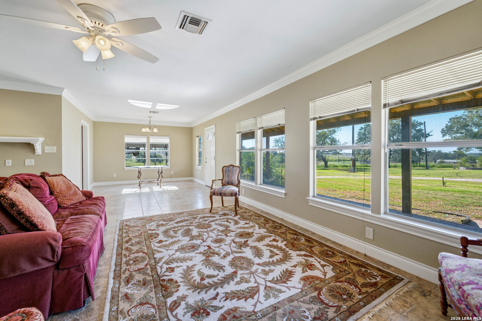 377 Us Highway 181 S, Floresville, TX 78114