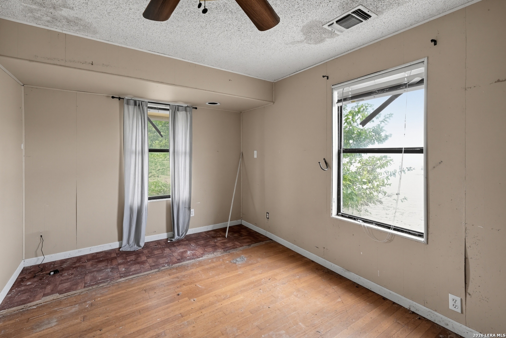 1021 Marion, Marion, TX 78124