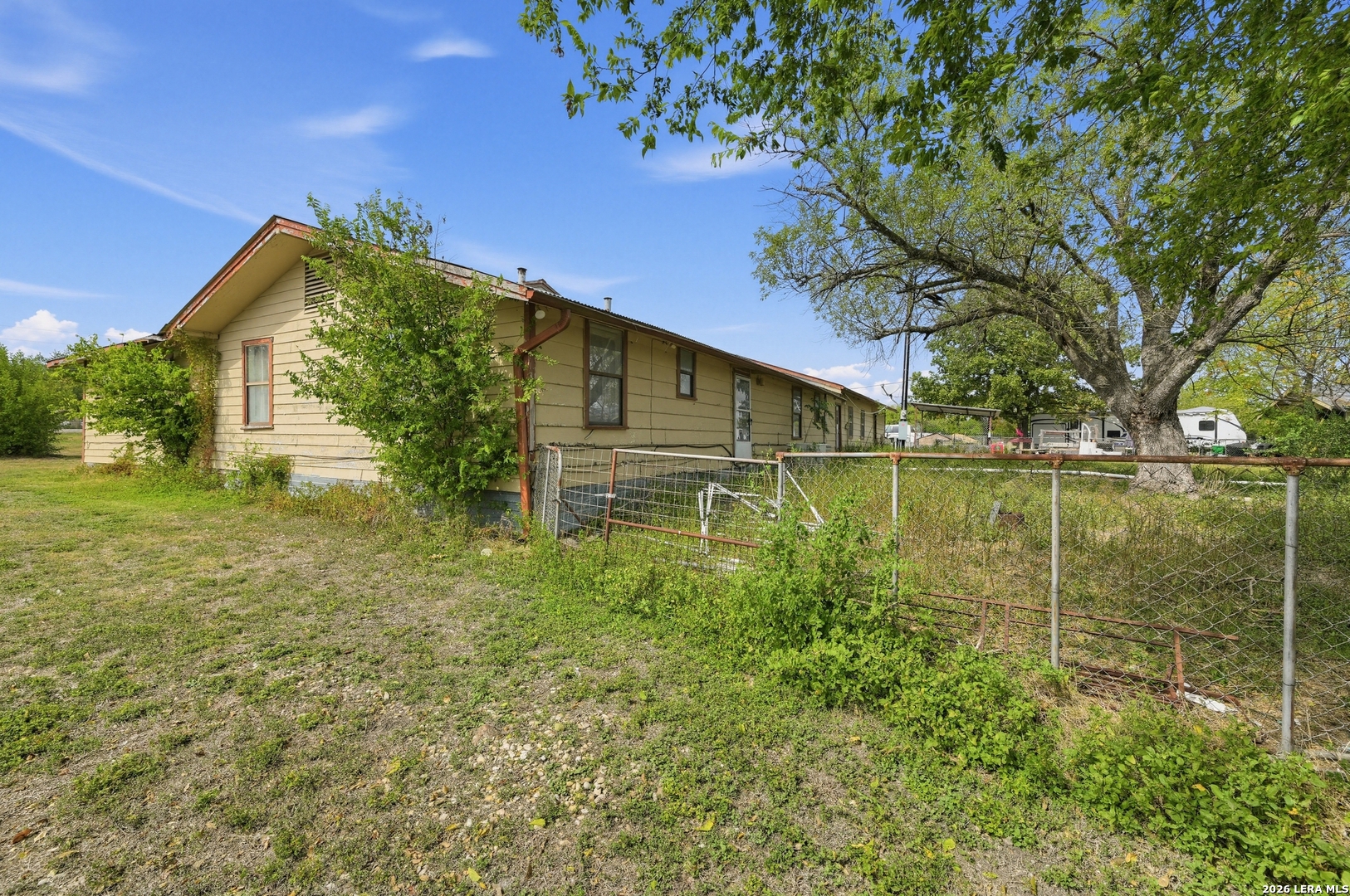 1021 Marion, Marion, TX 78124