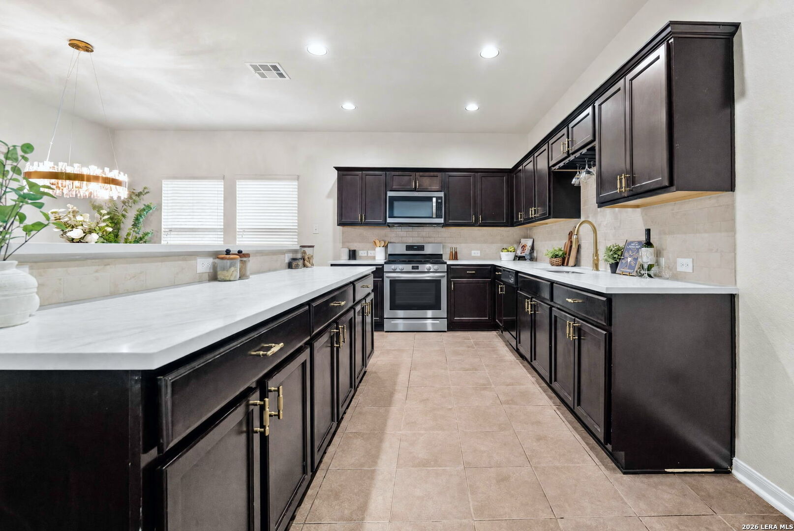 7906 Headwaters Trl, San Antonio, TX 78254