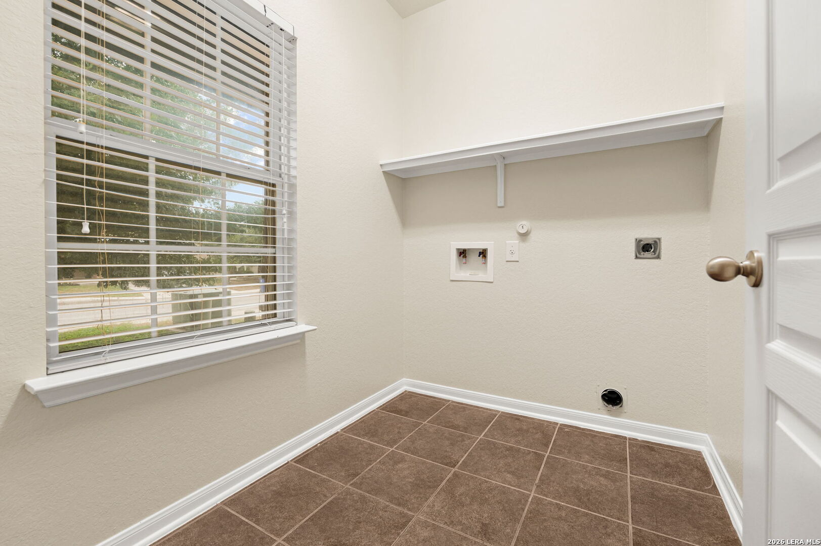 7906 Headwaters Trl, San Antonio, TX 78254