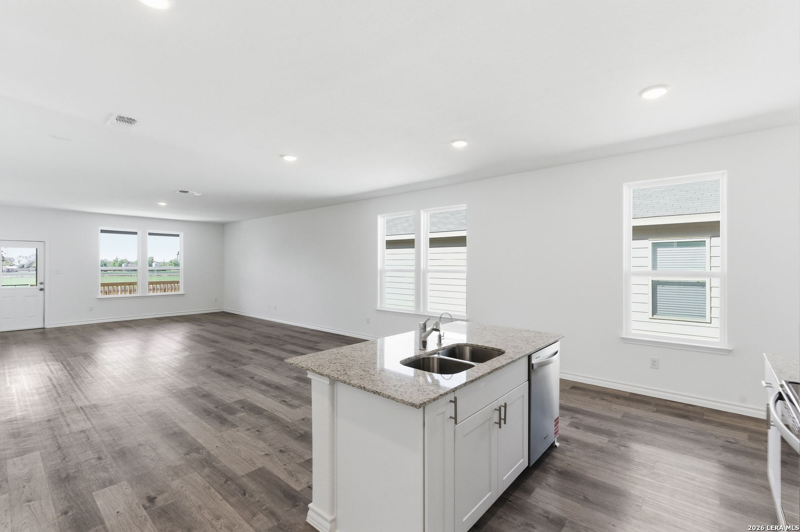 1110 WARBLER PASS, Marion, TX 78124