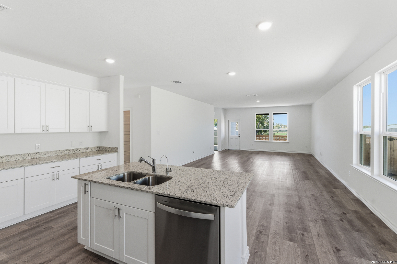 1110 WARBLER PASS, Marion, TX 78124