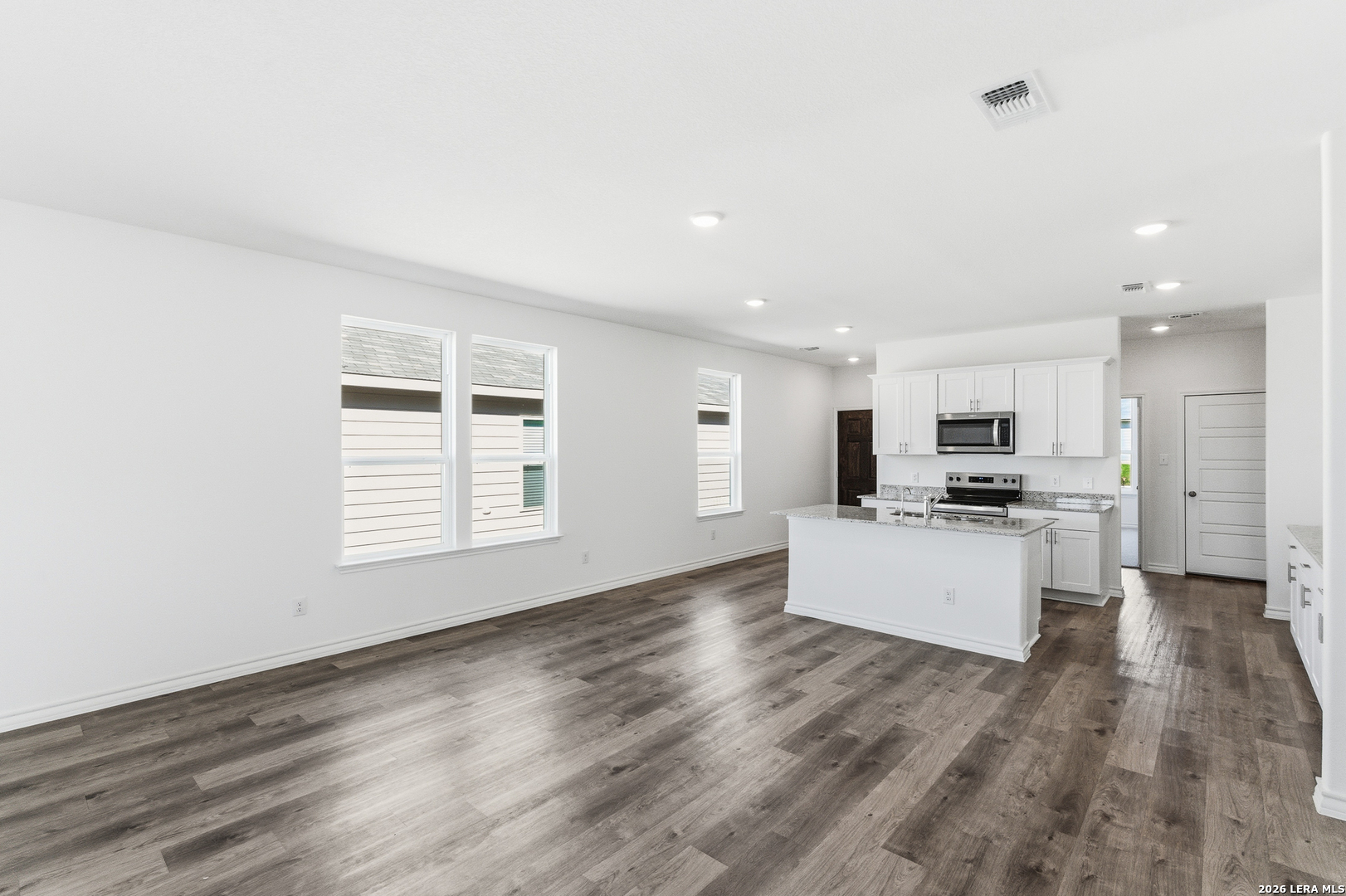 1110 WARBLER PASS, Marion, TX 78124
