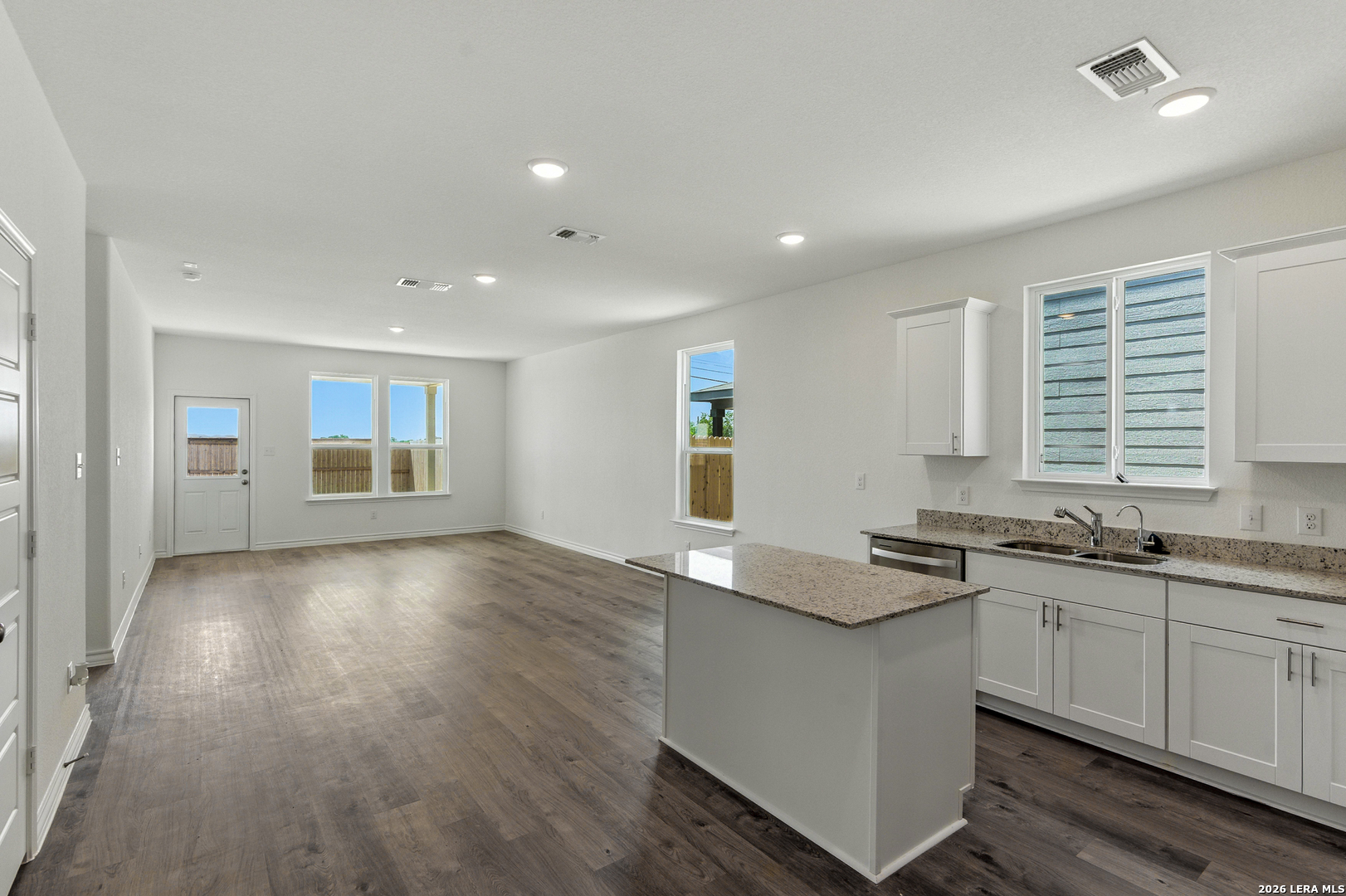 1126 WARBLER PASS, Marion, TX 78124