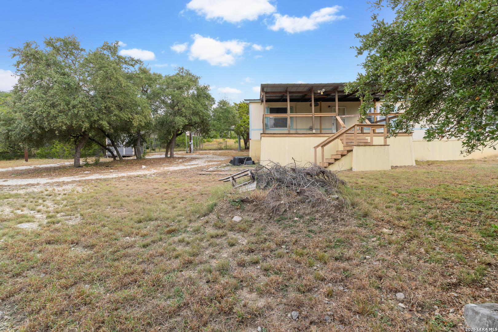140 Lake Terrace Dr, Lakehills, TX 78063