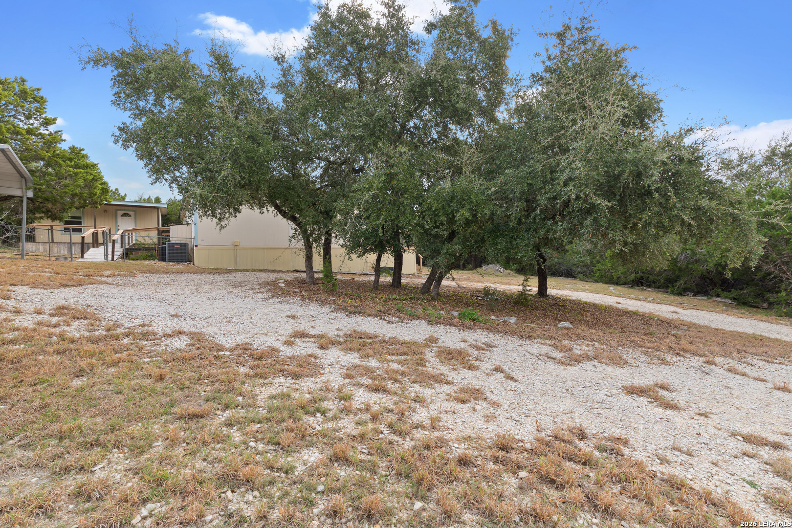 140 Lake Terrace Dr, Lakehills, TX 78063