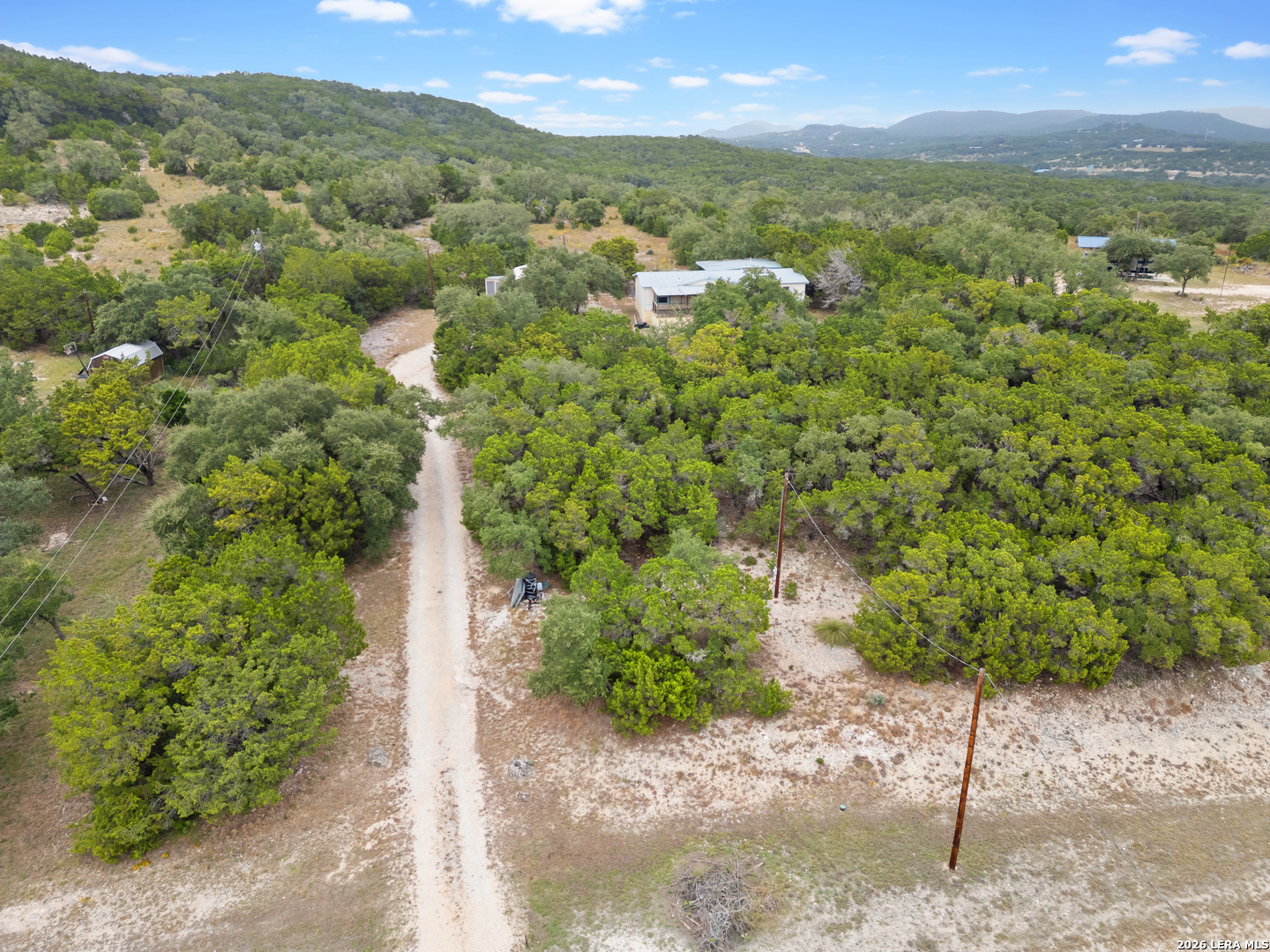 140 Lake Terrace Dr, Lakehills, TX 78063