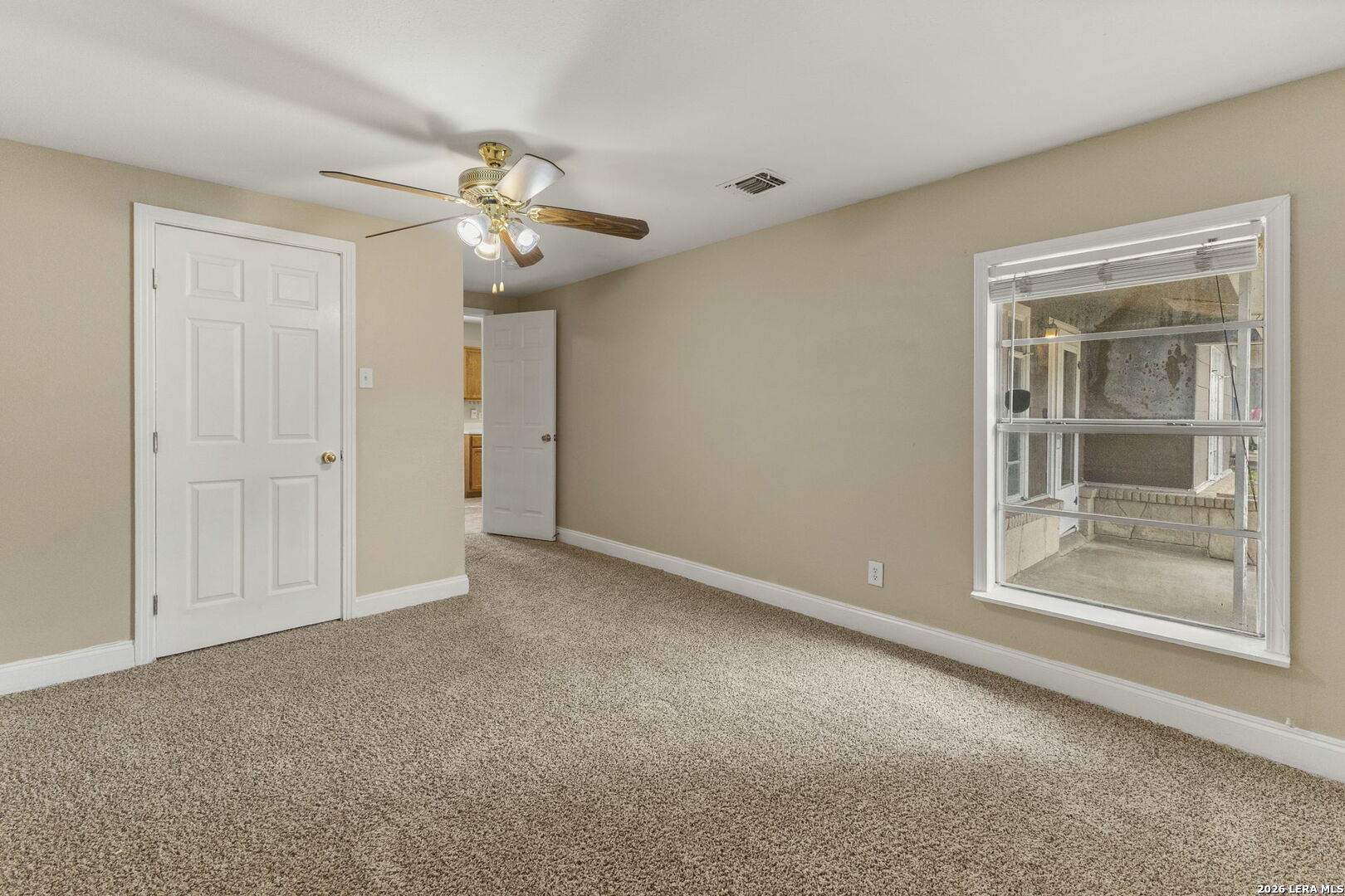 243 STOREYWOOD DR, San Antonio, TX 78213