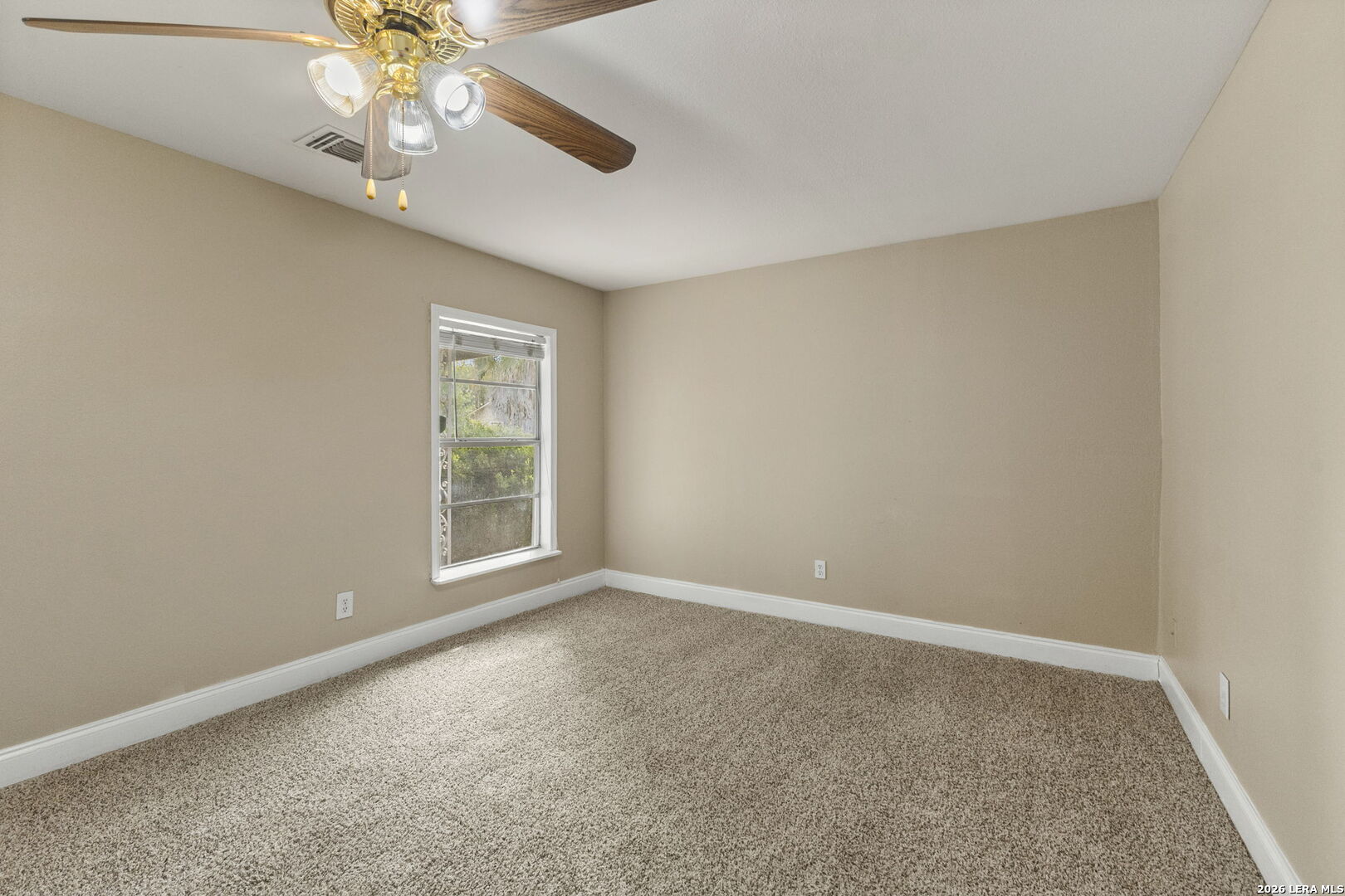 243 STOREYWOOD DR, San Antonio, TX 78213