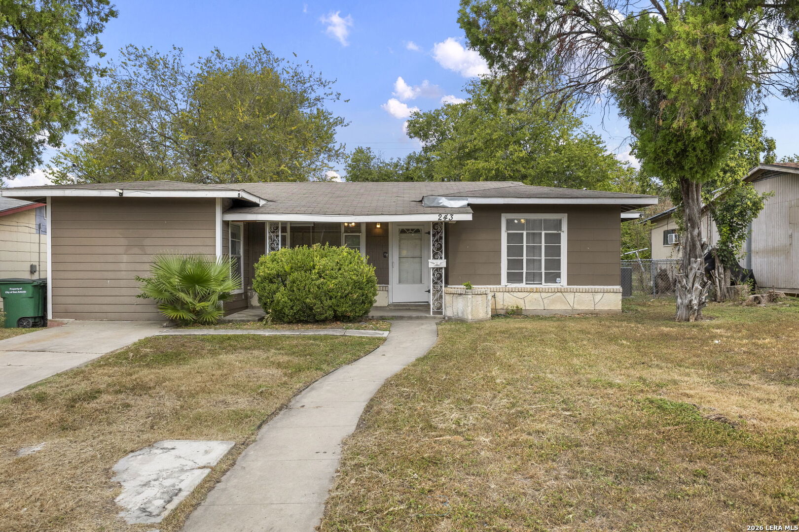 243 STOREYWOOD DR, San Antonio, TX 78213
