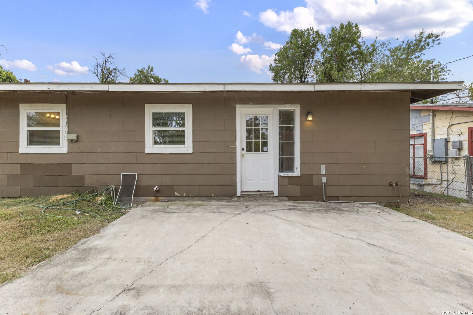 243 STOREYWOOD DR, San Antonio, TX 78213
