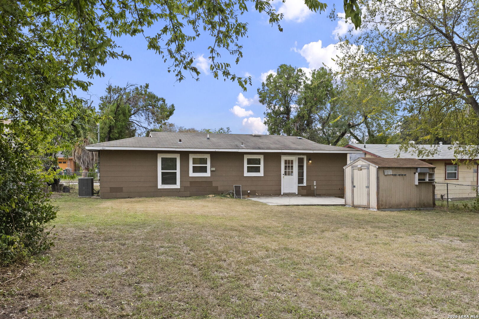 243 STOREYWOOD DR, San Antonio, TX 78213
