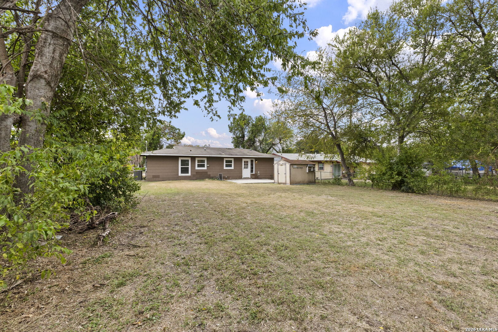 243 STOREYWOOD DR, San Antonio, TX 78213