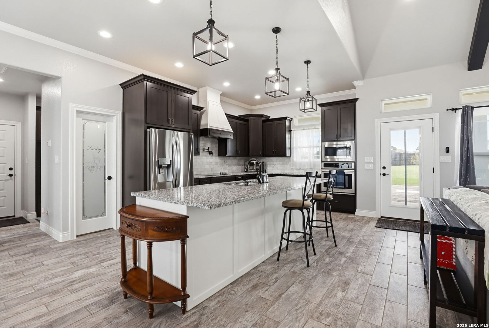 191 TRIPLE R DR, La Vernia, TX 78121