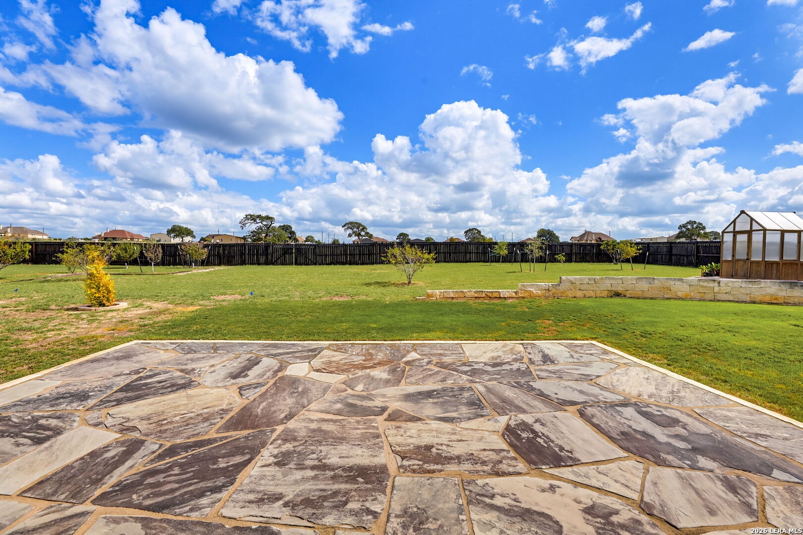 191 TRIPLE R DR, La Vernia, TX 78121