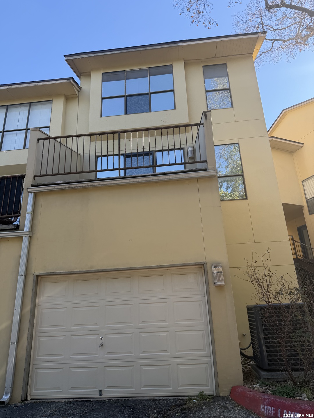 8642 FREDERICKSBURG RD, #605, San Antonio, TX 78240