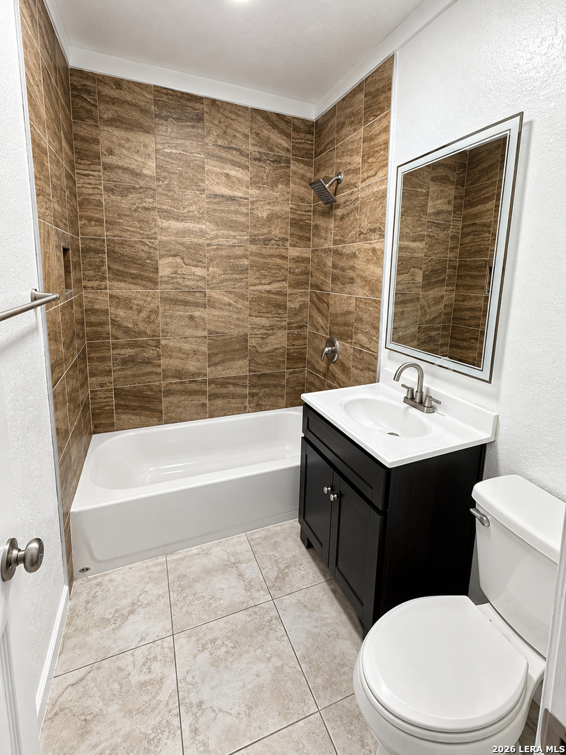 529 N SAN BERNARDO AVE, San Antonio, TX 78228