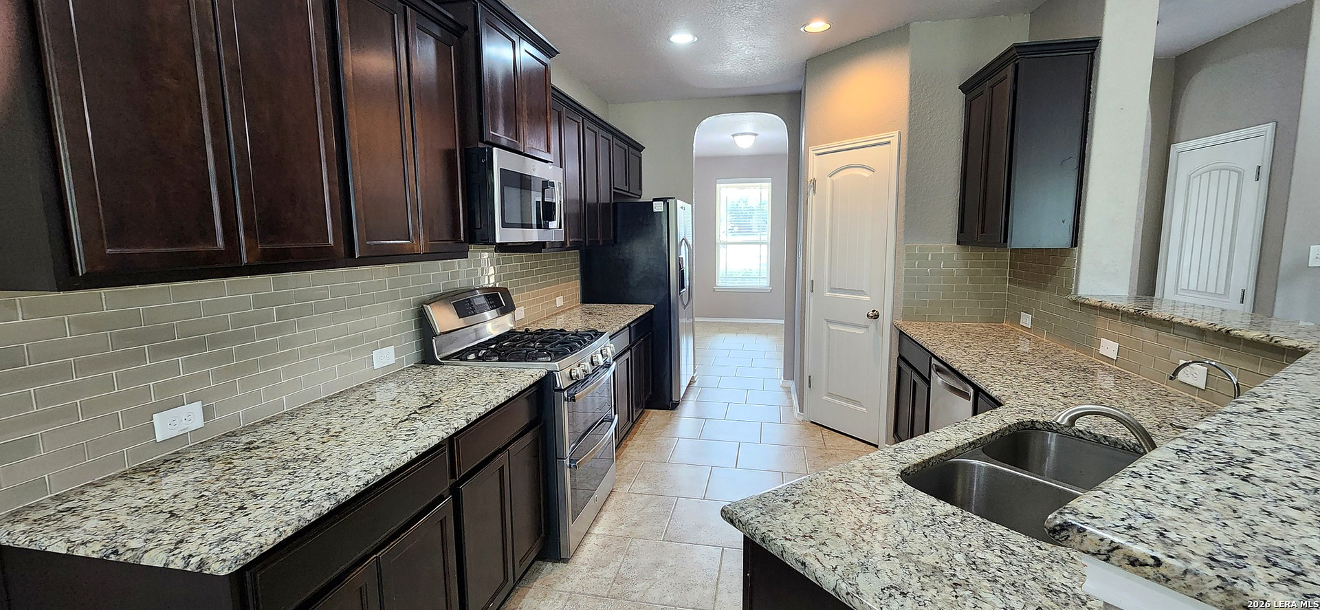 6847 BRISCOE ML, San Antonio, TX 78253