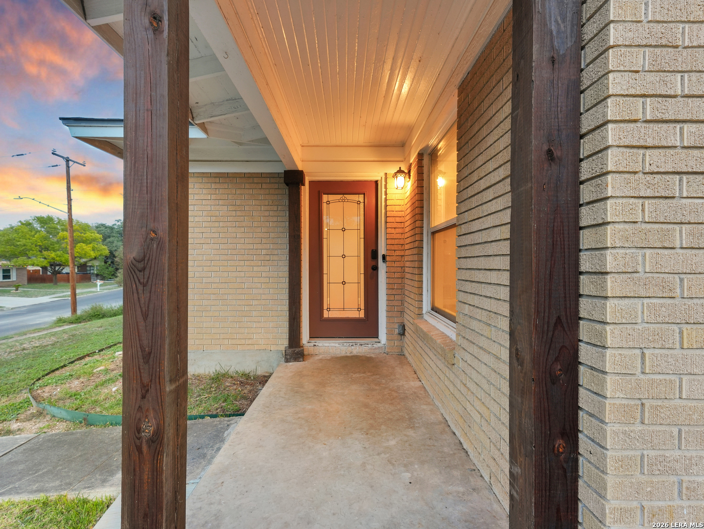 126 LONGRIDGE DR, San Antonio, TX 78228