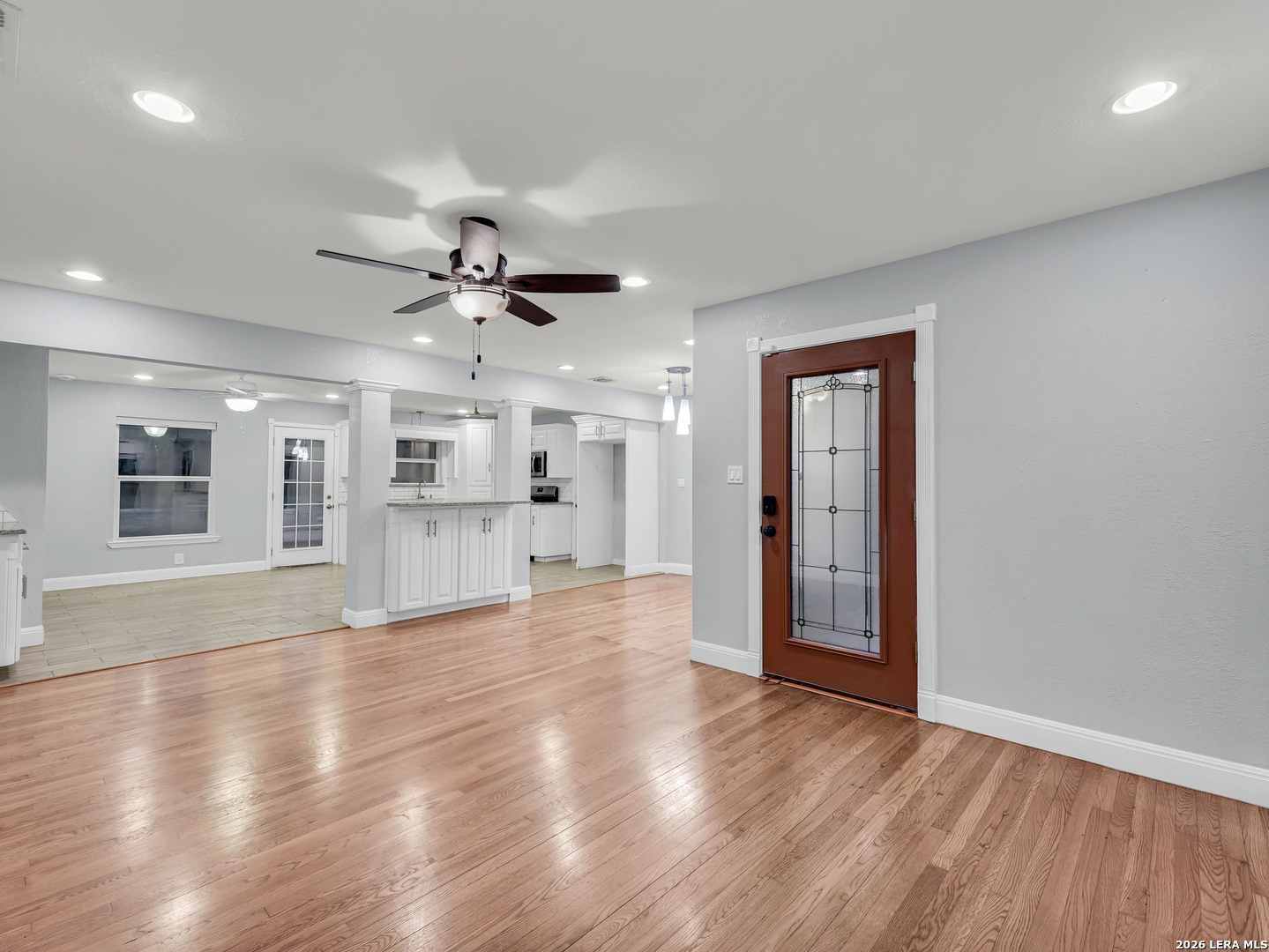 126 LONGRIDGE DR, San Antonio, TX 78228