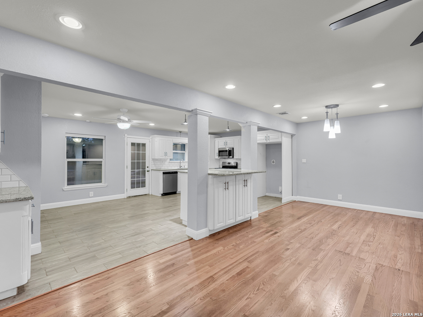 126 LONGRIDGE DR, San Antonio, TX 78228
