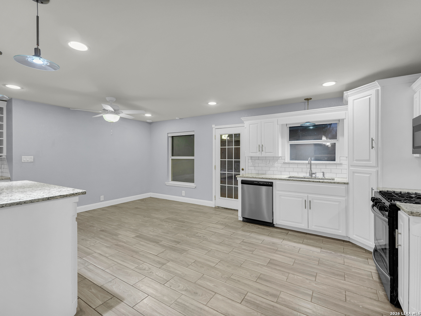 126 LONGRIDGE DR, San Antonio, TX 78228