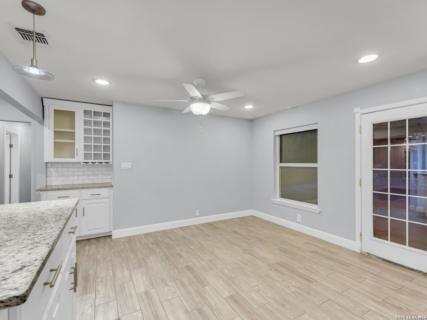 126 LONGRIDGE DR, San Antonio, TX 78228