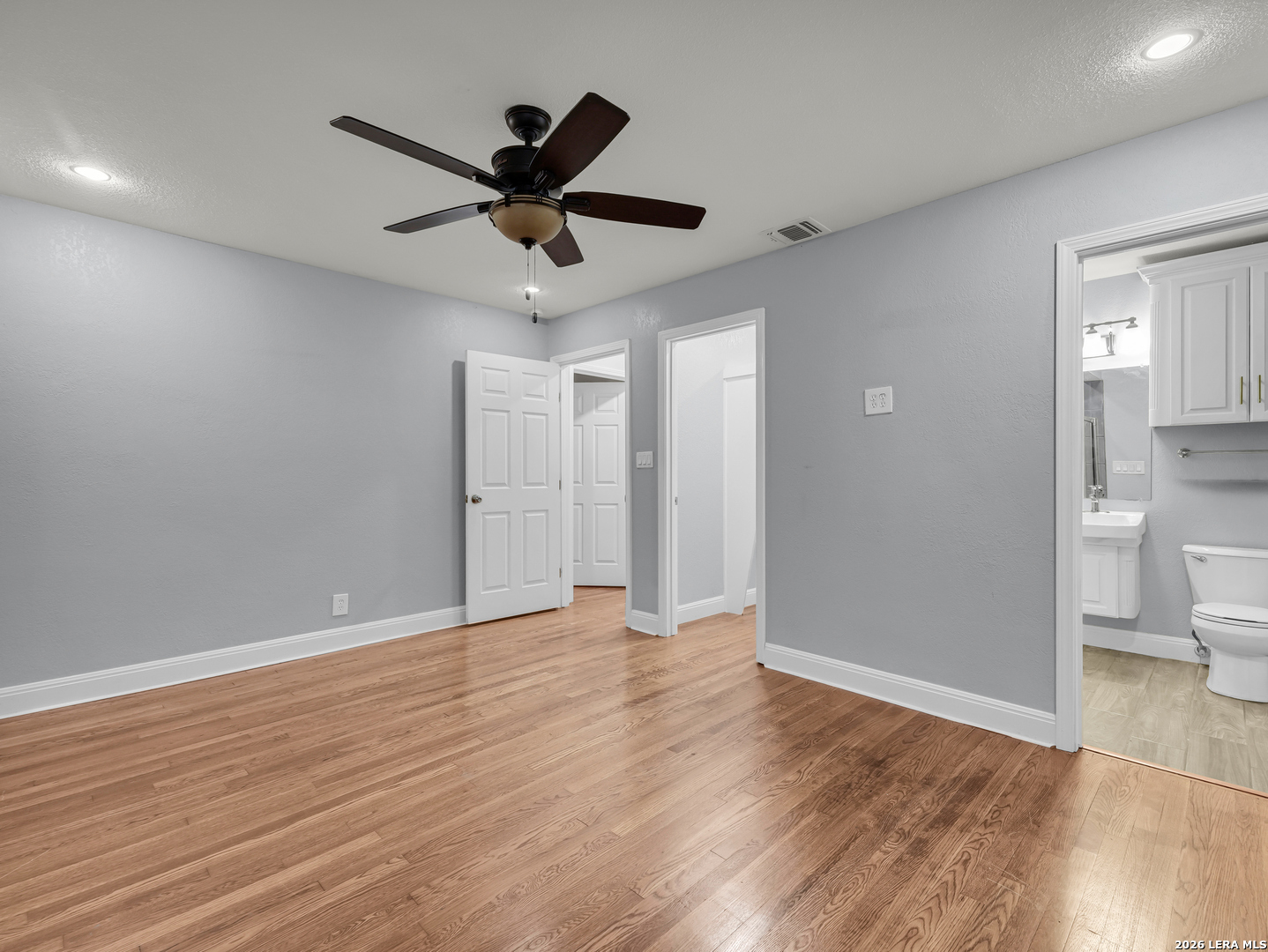 126 LONGRIDGE DR, San Antonio, TX 78228