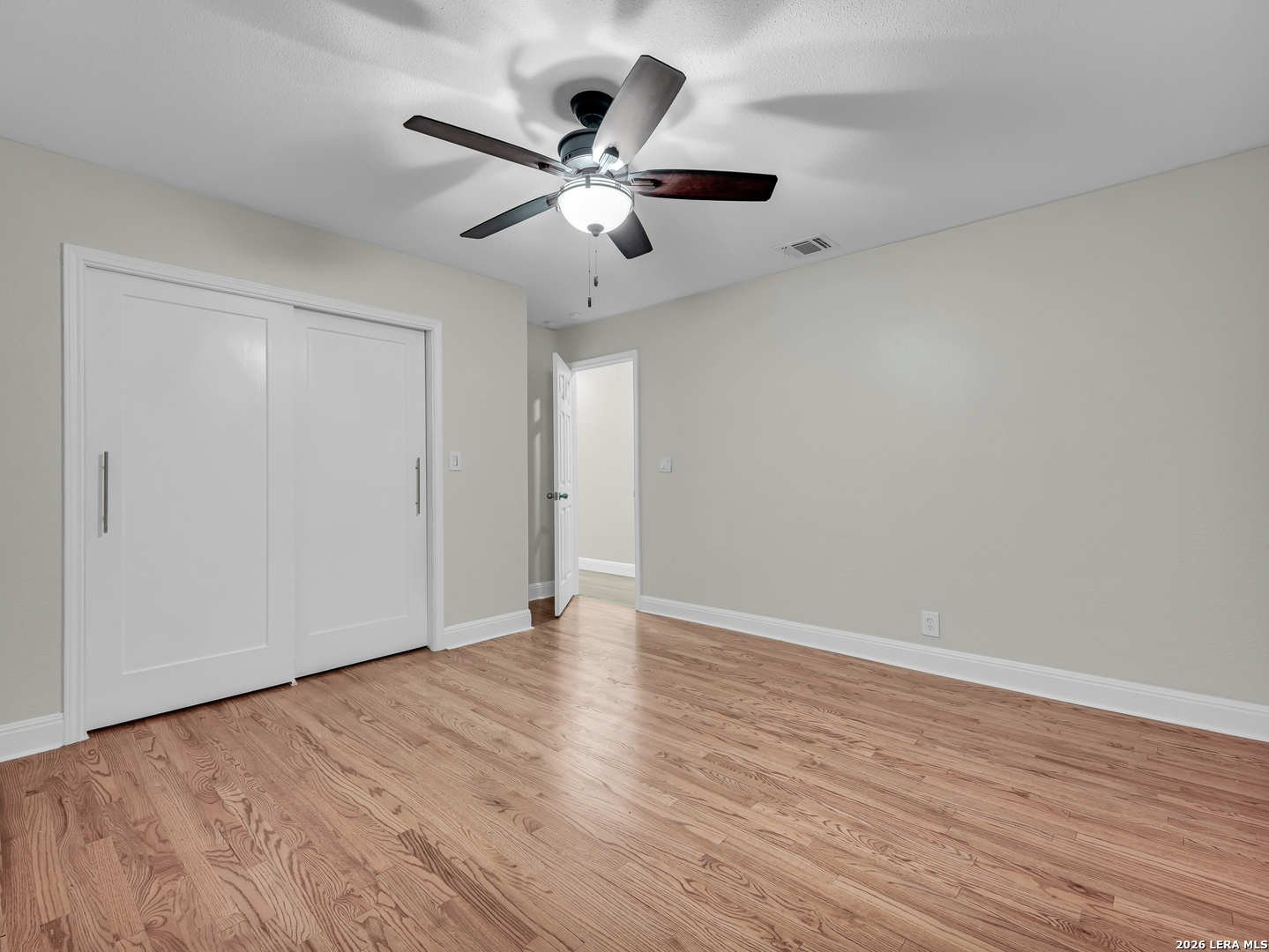 126 LONGRIDGE DR, San Antonio, TX 78228