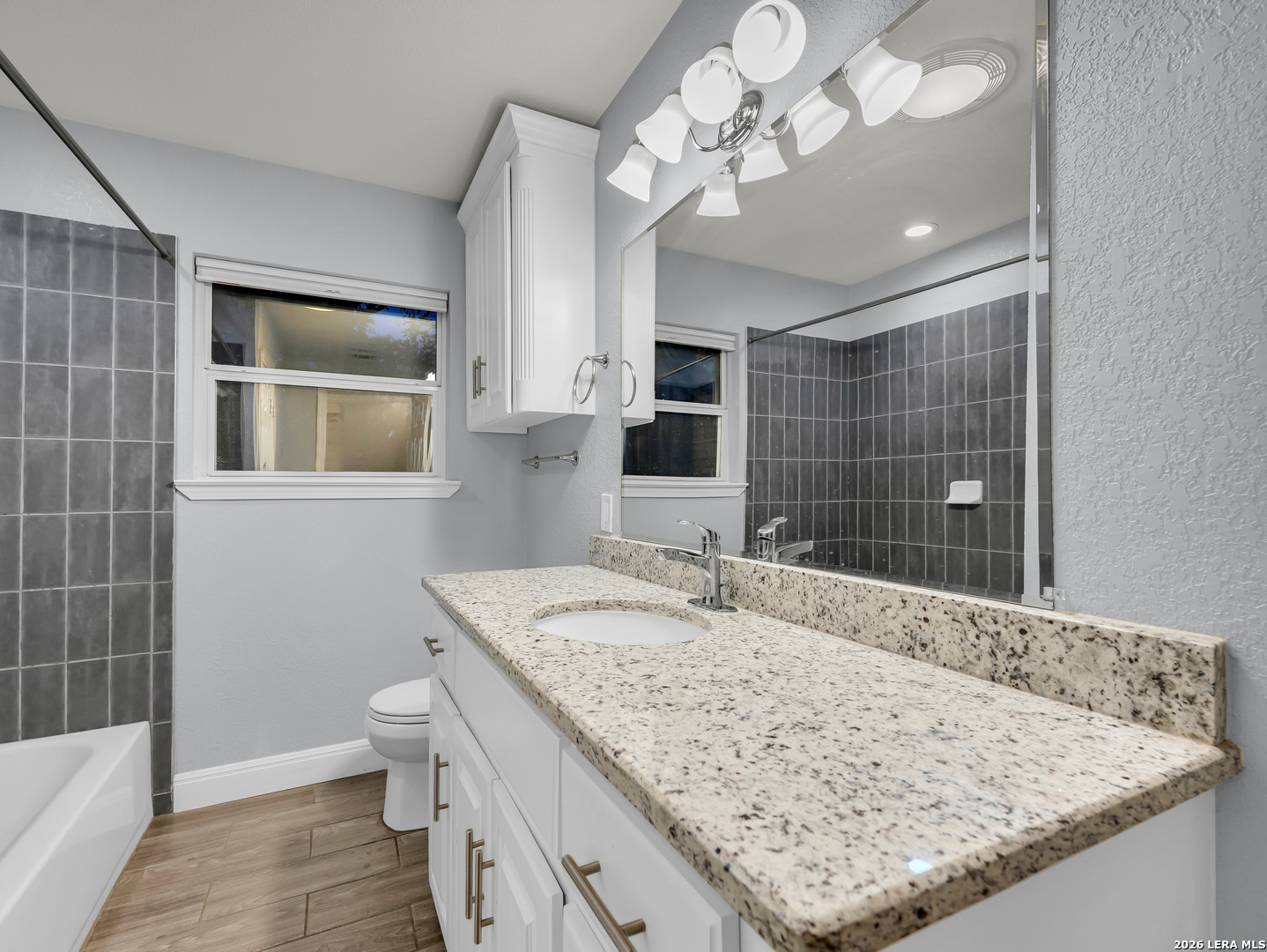 126 LONGRIDGE DR, San Antonio, TX 78228