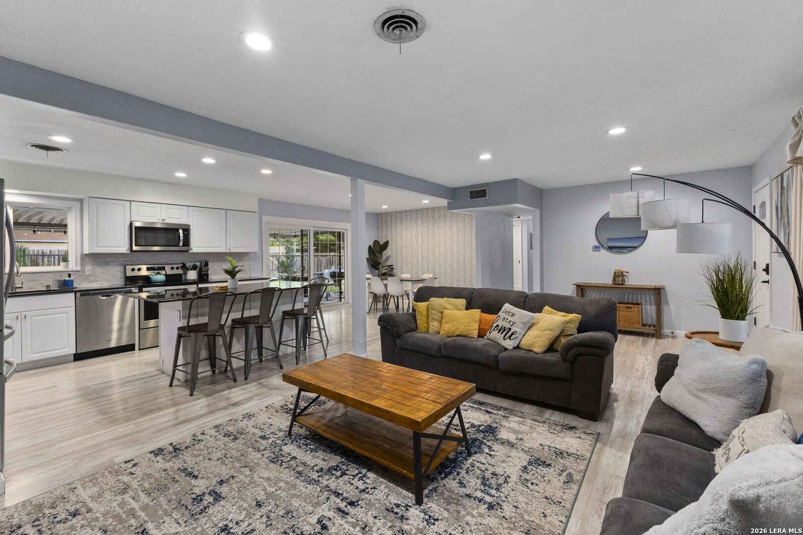 307 Montfort, San Antonio, TX 78216