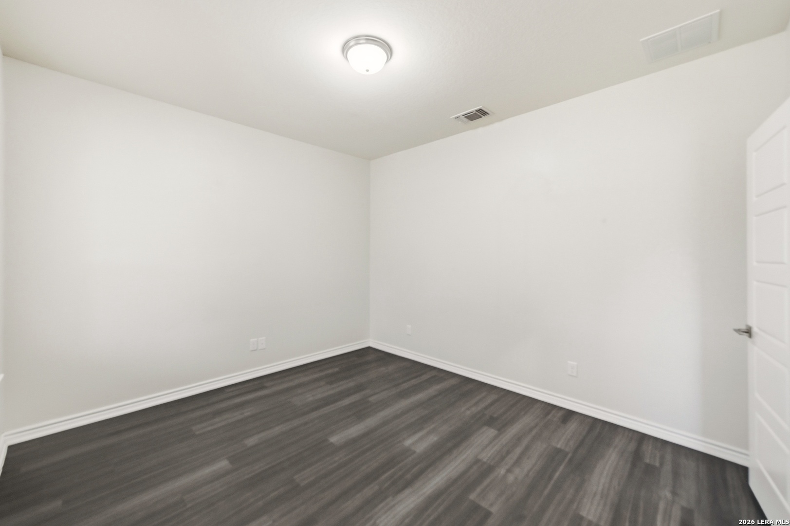 2077 OXBOW CIR, New Braunfels, TX 78130