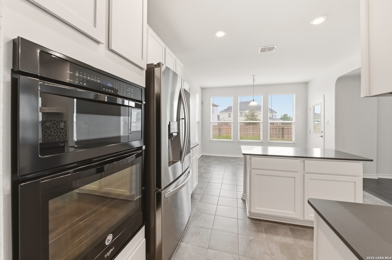 2077 OXBOW CIR, New Braunfels, TX 78130