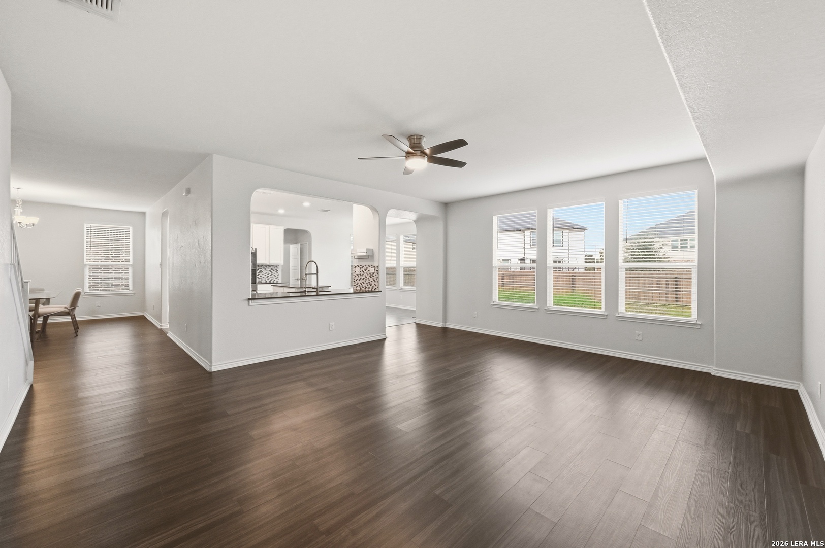 2077 OXBOW CIR, New Braunfels, TX 78130