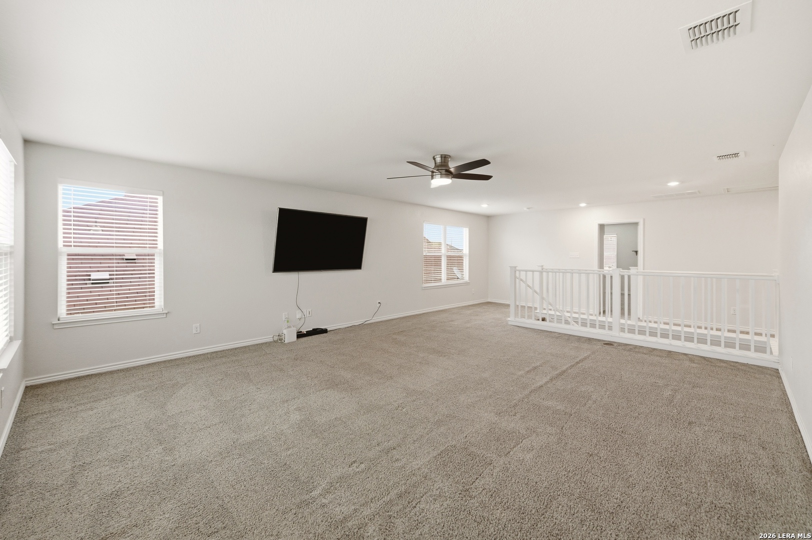 2077 OXBOW CIR, New Braunfels, TX 78130