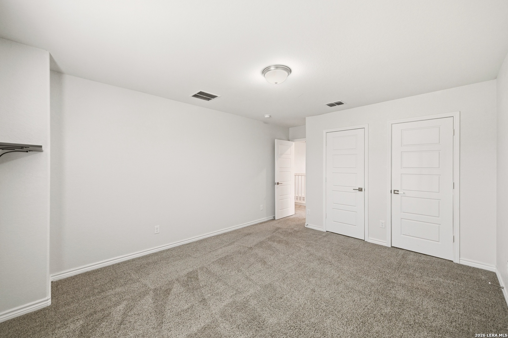 2077 OXBOW CIR, New Braunfels, TX 78130
