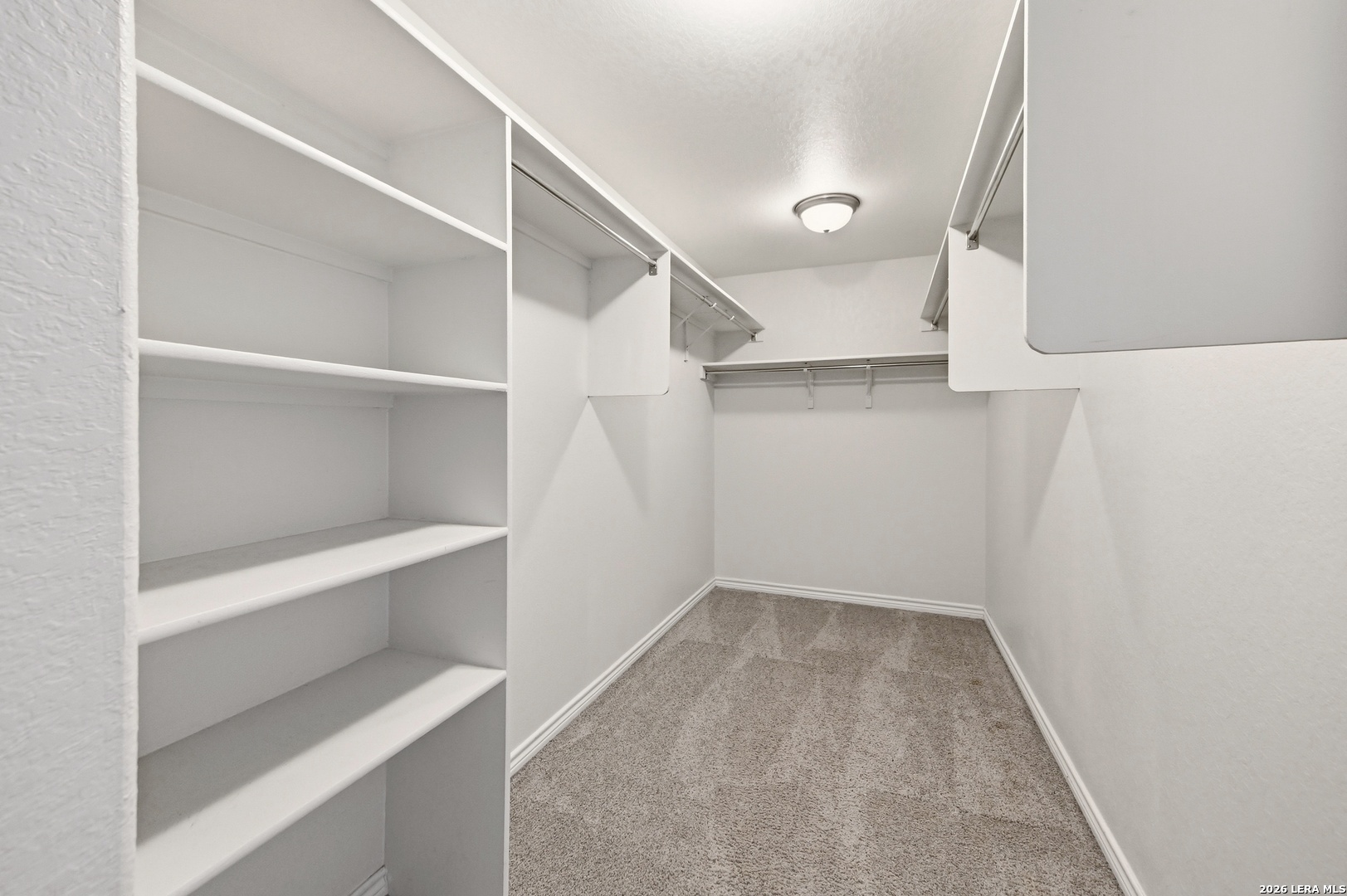 2077 OXBOW CIR, New Braunfels, TX 78130