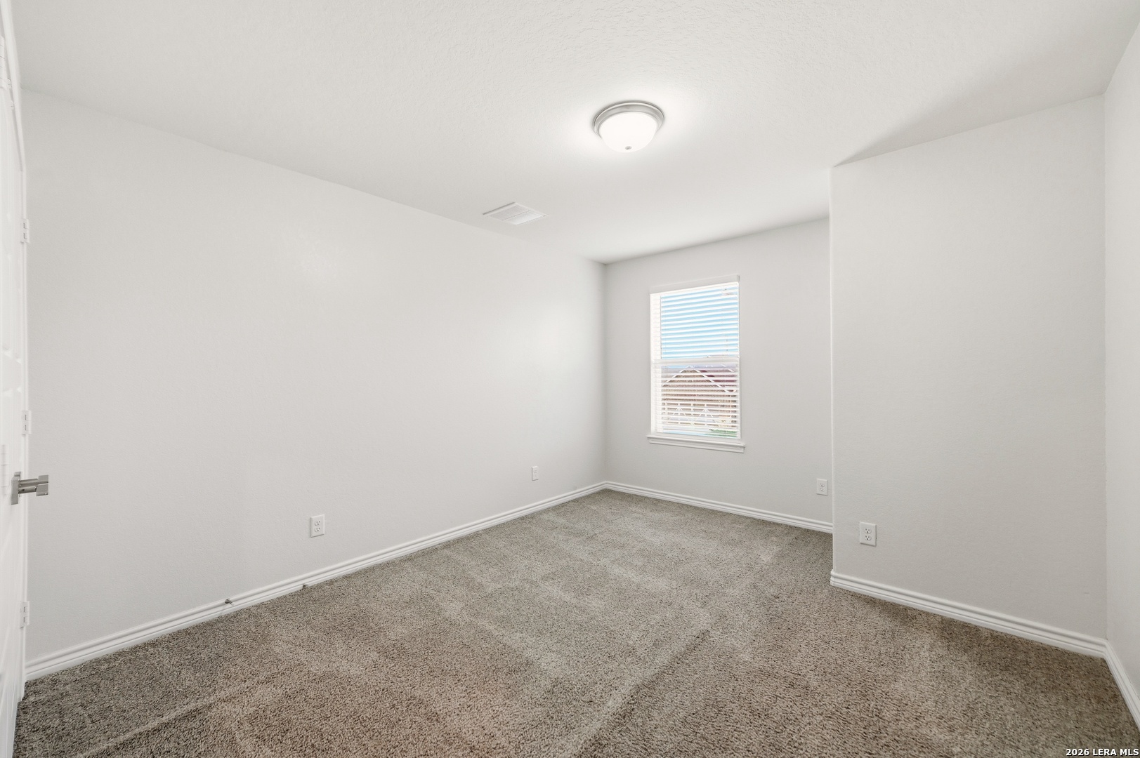 2077 OXBOW CIR, New Braunfels, TX 78130