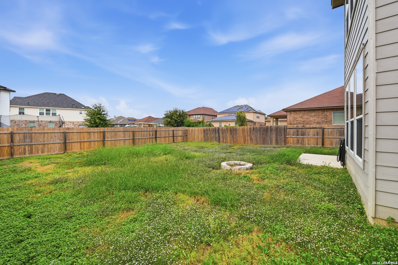 2077 OXBOW CIR, New Braunfels, TX 78130